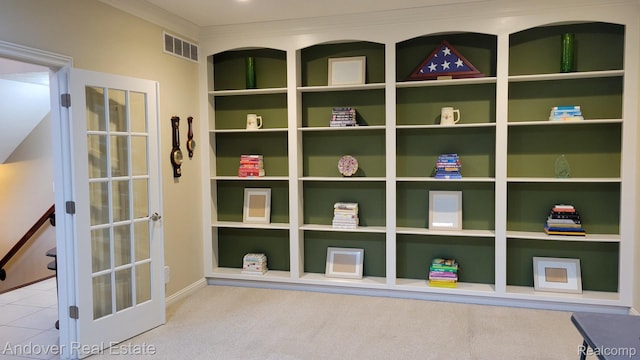 2004 Timberview Dr, Okemos, MI 48864 - detailed view of carpet floors and baseboards