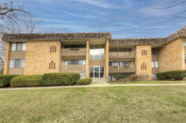 view of building exterior