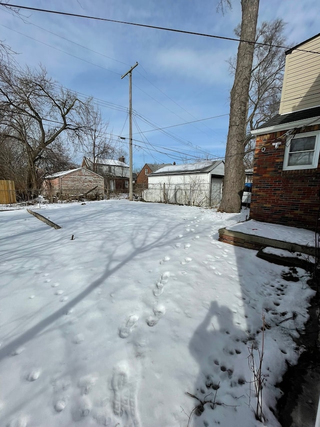 14811 Robson St, Detroit, MI 48227 - view of yard covered in snow