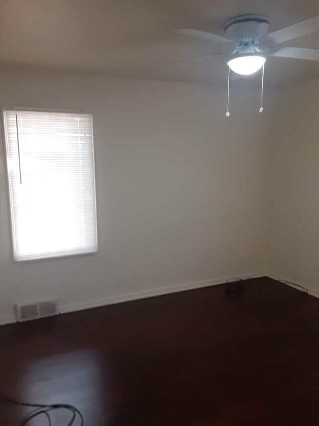 17561 Greenview Ave, Detroit, MI 48219 - unfurnished room featuring a ceiling fan and visible vents