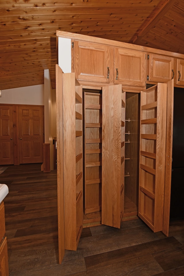 4331 N Burr Oak Rd, Lincoln, MI 48742 - view of closet