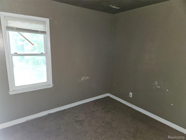 12450 Lansdowne St, Detroit, MI 48224 - photo 3
