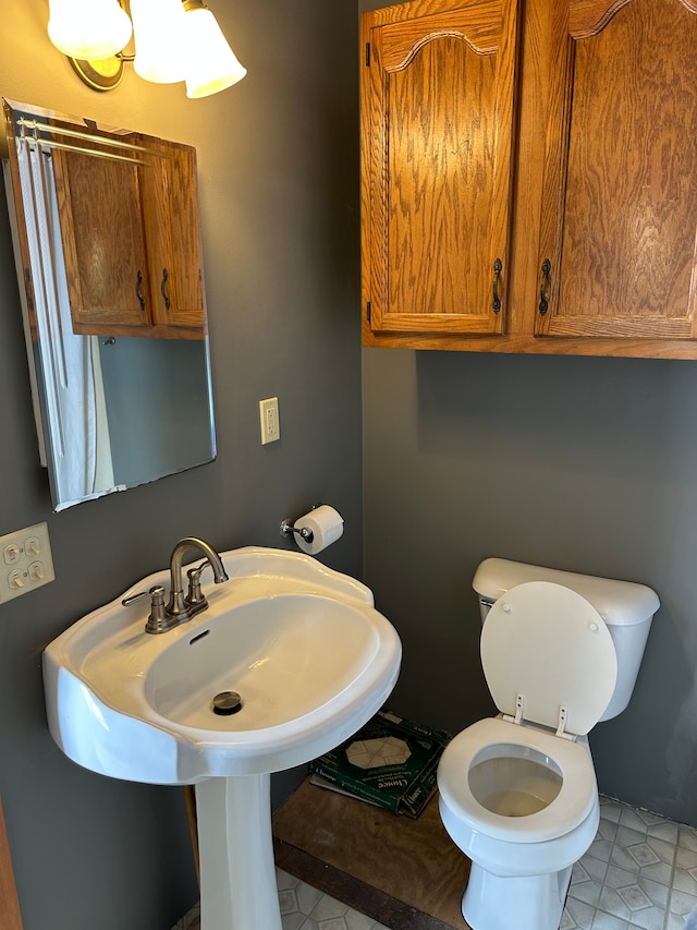 4469 Cooper Rd, Marlette, MI 48453 - half bathroom featuring toilet