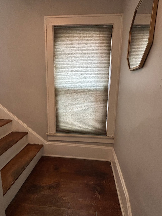 4074 Pasadena St, Detroit, MI 48238 - room details with baseboards and wood finished floors