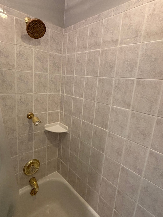 4074 Pasadena St, Detroit, MI 48238 - full bathroom featuring shower / bathtub combination