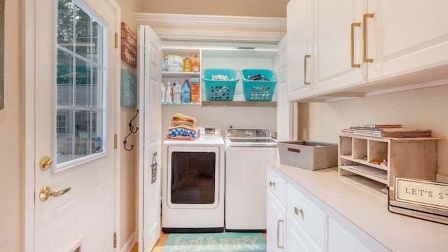 3820 Harbor Point Dr, Norton Shores, MI 49441 - laundry area featuring washer and dryer