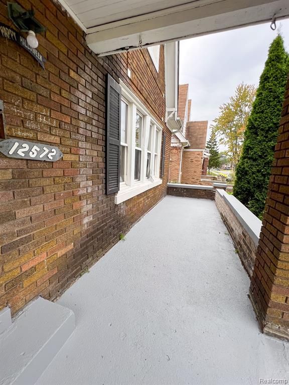 12572 Rosemary St, Detroit, MI 48213 - photo 2