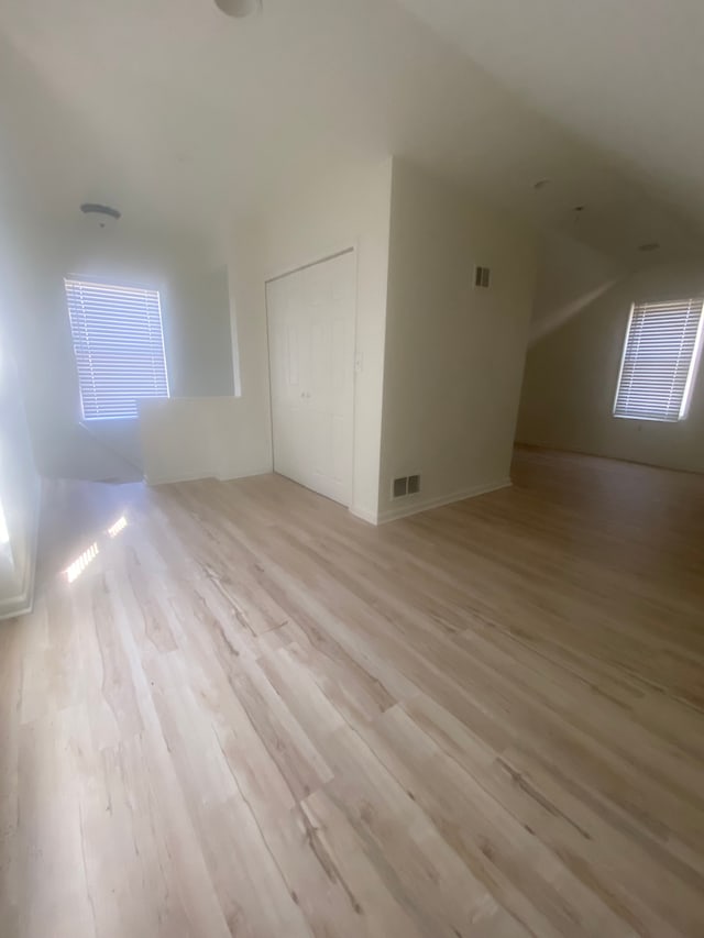 20746 Westland Dr, Southfield, MI 48075 - bonus room with light wood-style flooring and visible vents