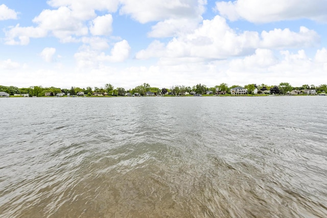 215 Nottingham Dr, Brooklyn, MI 49230 - water view