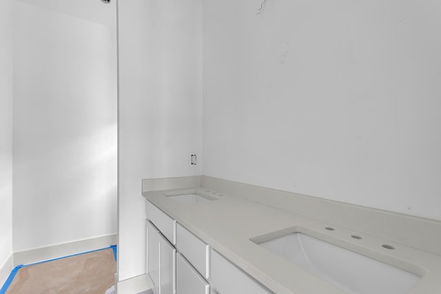 215 Nottingham Dr, Brooklyn, MI 49230 - bathroom featuring double vanity
