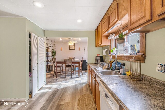 2076 Ala St, Burton, MI 48519 - photo 8