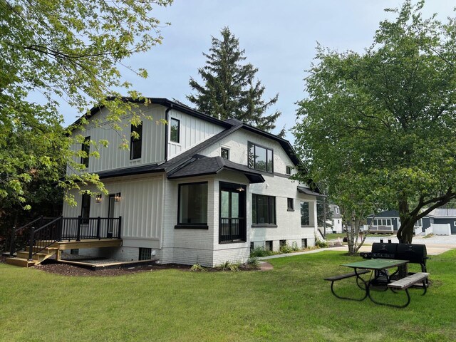 312 S Whittaker St, New Buffalo, MI 49117 - photo 1