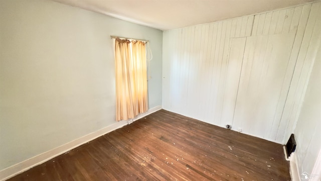 508 Humphrey St, Monroe, MI 48161 - empty room featuring dark wood finished floors