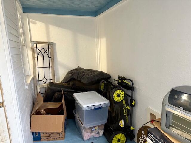 1024 Madison St, Muskegon, MI 49442 - view of storage area