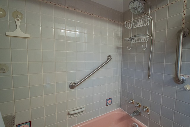 full bath featuring bathtub / shower combination