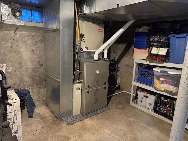 8162 Groveland Rd, Holly, MI 48442 - utilities featuring heating unit