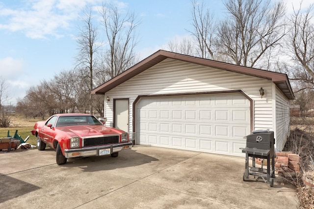 2981 Harrison St, Saginaw, MI 48604 - view of detached garage