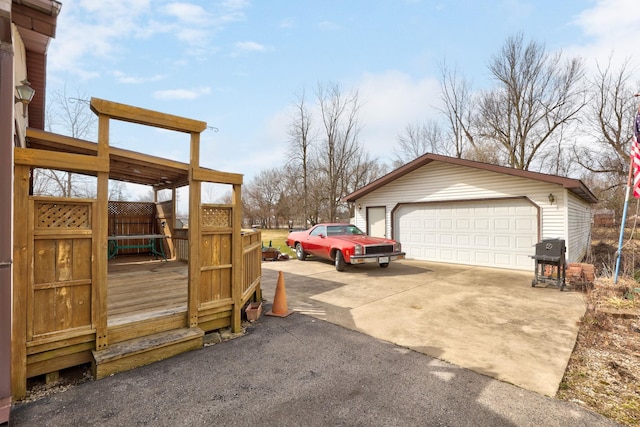 2981 Harrison St, Saginaw, MI 48604 - view of side of property with an outdoor structure and a detached garage