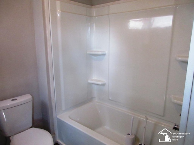 4393 2nd St, Newport, MI 48166 - bathroom with toilet
