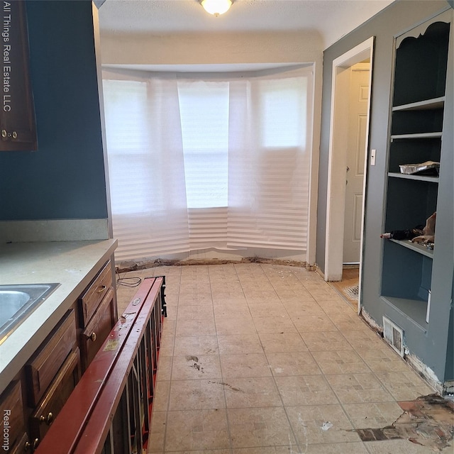 15368 Greydale St, Detroit, MI 48223 - kitchen with light countertops