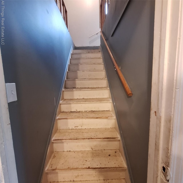 15368 Greydale St, Detroit, MI 48223 - view of staircase