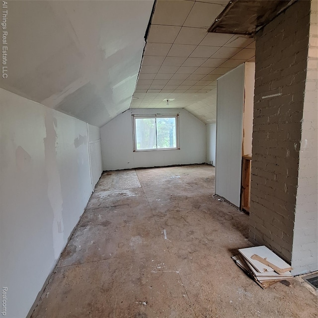 15368 Greydale St, Detroit, MI 48223 - additional living space with vaulted ceiling