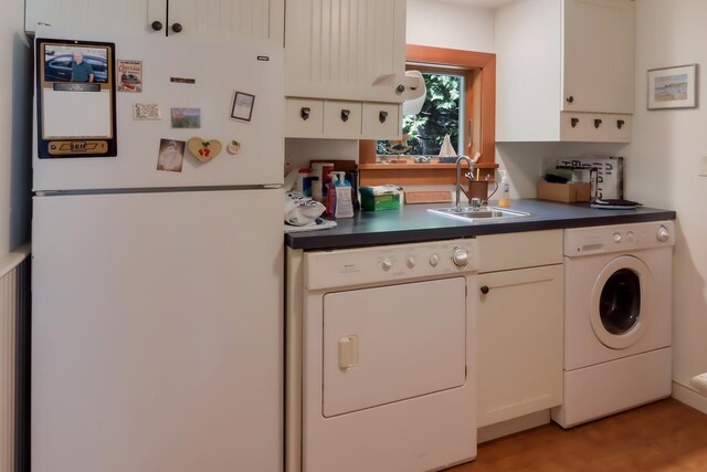 4537 E Duck Lake Rd, Lake Leelanau, MI 49653