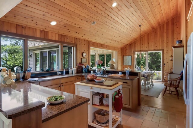 4537 E Duck Lake Rd, Lake Leelanau, MI 49653