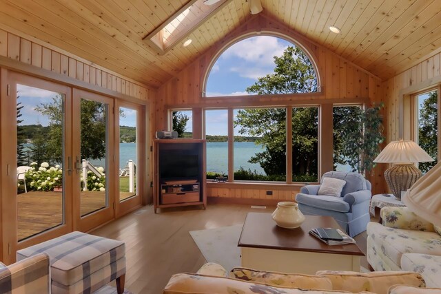 4537 E Duck Lake Rd, Lake Leelanau, MI 49653