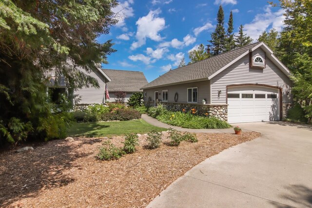 4537 E Duck Lake Rd, Lake Leelanau, MI 49653