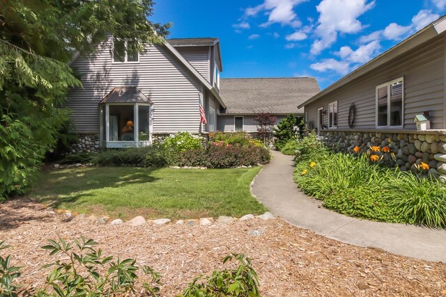 4537 E Duck Lake Rd, Lake Leelanau, MI 49653