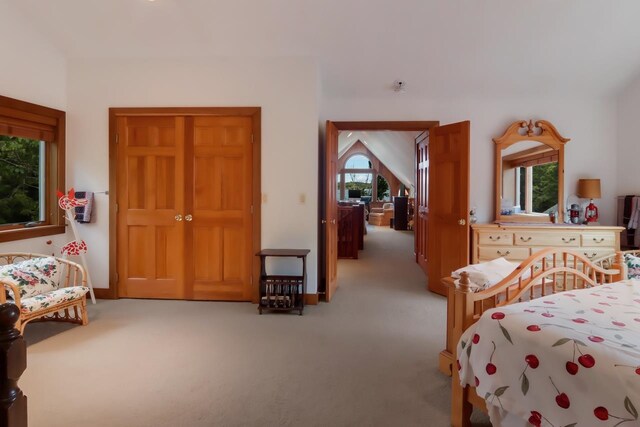 4537 E Duck Lake Rd, Lake Leelanau, MI 49653