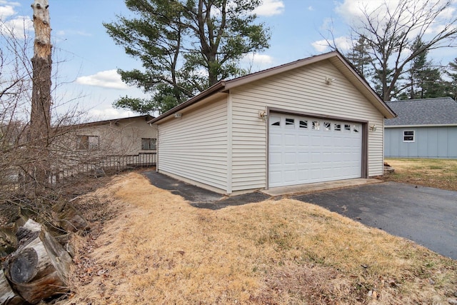 view of detached garage
