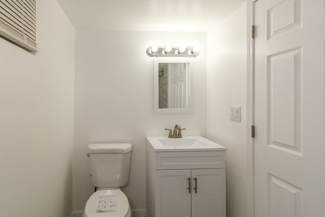 11135 Courville St, Detroit, MI 48224 - half bath featuring toilet and vanity