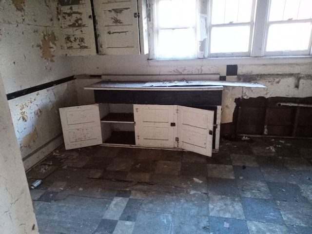3741 Tyler St, Detroit, MI 48238 - kitchen with dark floors