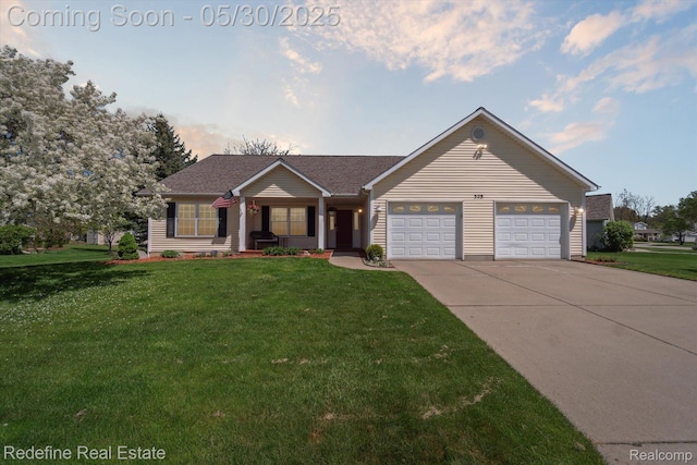 328 Split Rail Rdg, Williamston, MI 48895 - ranch-style house with an attached garage, a front lawn, and driveway