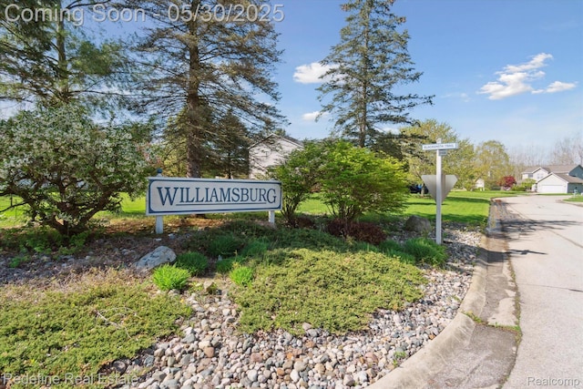328 Split Rail Rdg, Williamston, MI 48895 - view of community / neighborhood sign