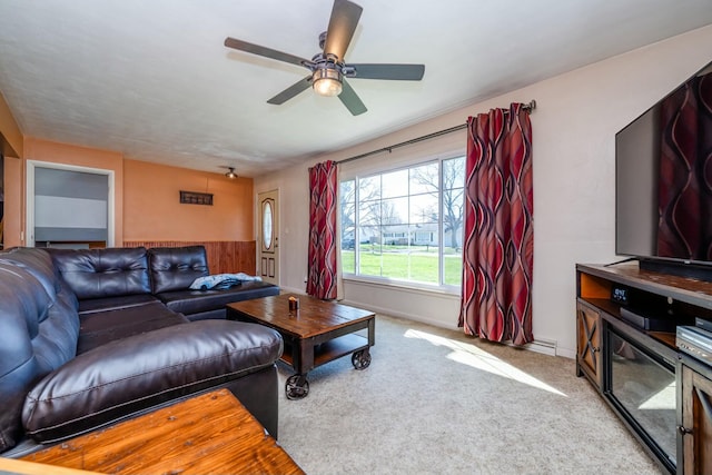1373 Kingman Dr, Saint Joseph, MI 49085 - carpeted living room featuring a ceiling fan