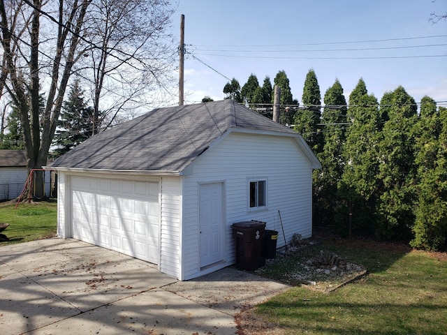 view of detached garage