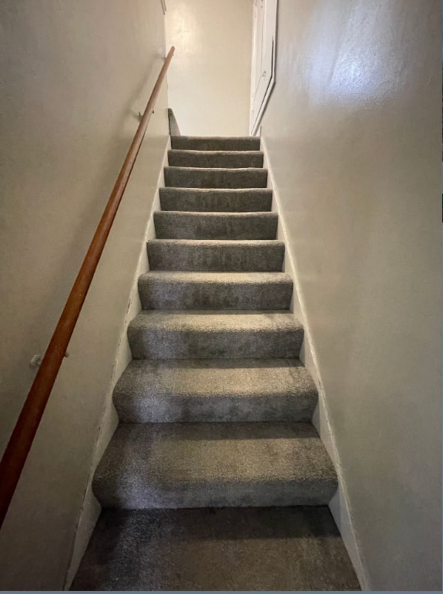 9327 Cloverlawn St, Detroit, MI 48204 - view of stairway