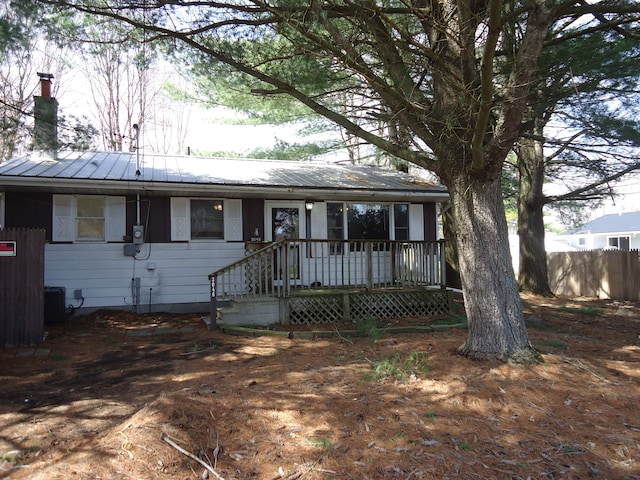 3046 Johann Dr, Saginaw, MI 48609 - photo 2
