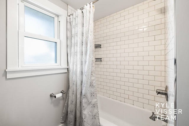 135 Houseman Ave NE, Grand Rapids, MI 49503 - full bathroom with shower / bath combo