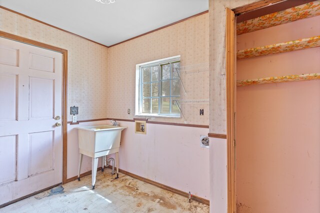 2975 Hadden Rd, Rochester, MI 48306 - interior space featuring baseboards, hookup for a washing machine, laundry area, and wallpapered walls