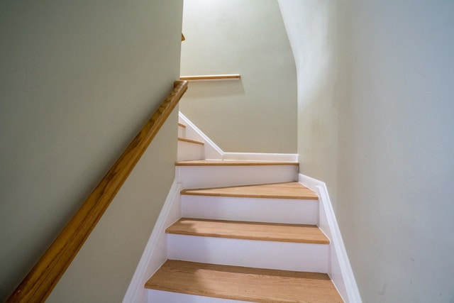 45778 Fermanagh Dr, Northville, MI 48168 - view of stairway