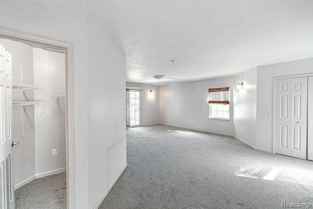 22105 Ridgeway St, Saint Clair Shores, MI 48080 - photo 14