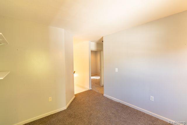 22105 Ridgeway St, Saint Clair Shores, MI 48080 - photo 17