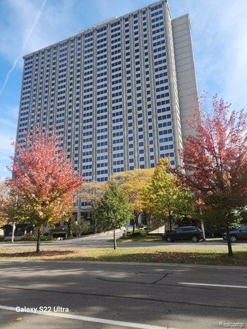1300 E Lafayette St Unit 2803, Detroit, MI 48207 - view of property