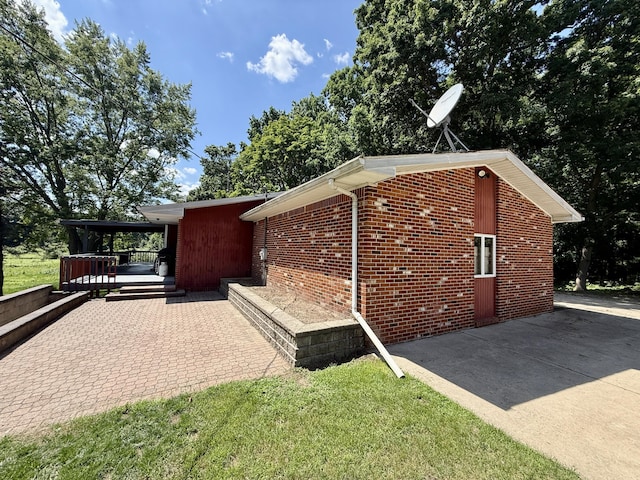 10976 Dewey Rd, Munith, MI 49259 - photo 6