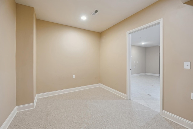 45055 Walnut Rdg, Northville, MI 48168 - carpeted spare room with baseboards and recessed lighting