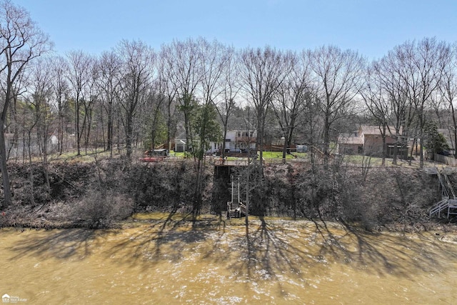 501 Dutch Mill Dr, Flushing, MI 48433 - view of yard with stairs